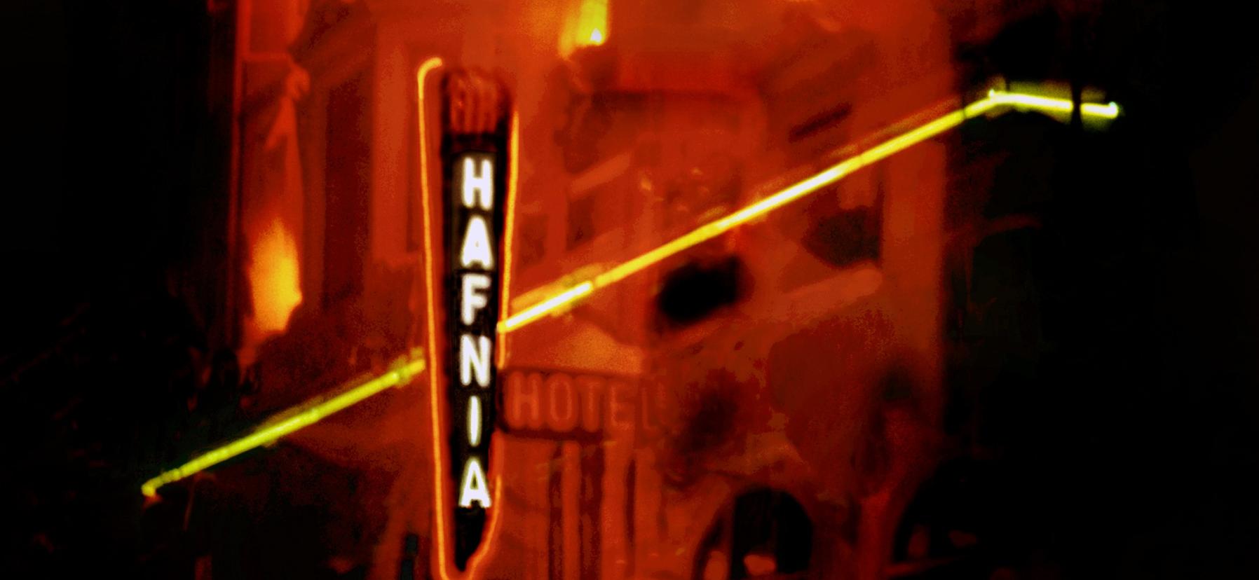 Udsnit af foto af Hotel Hafnia i brand i 1973